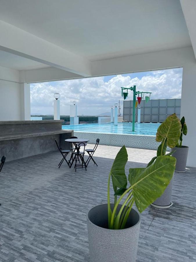 Sri Indar Hotel & Suites 巴力文打 外观 照片