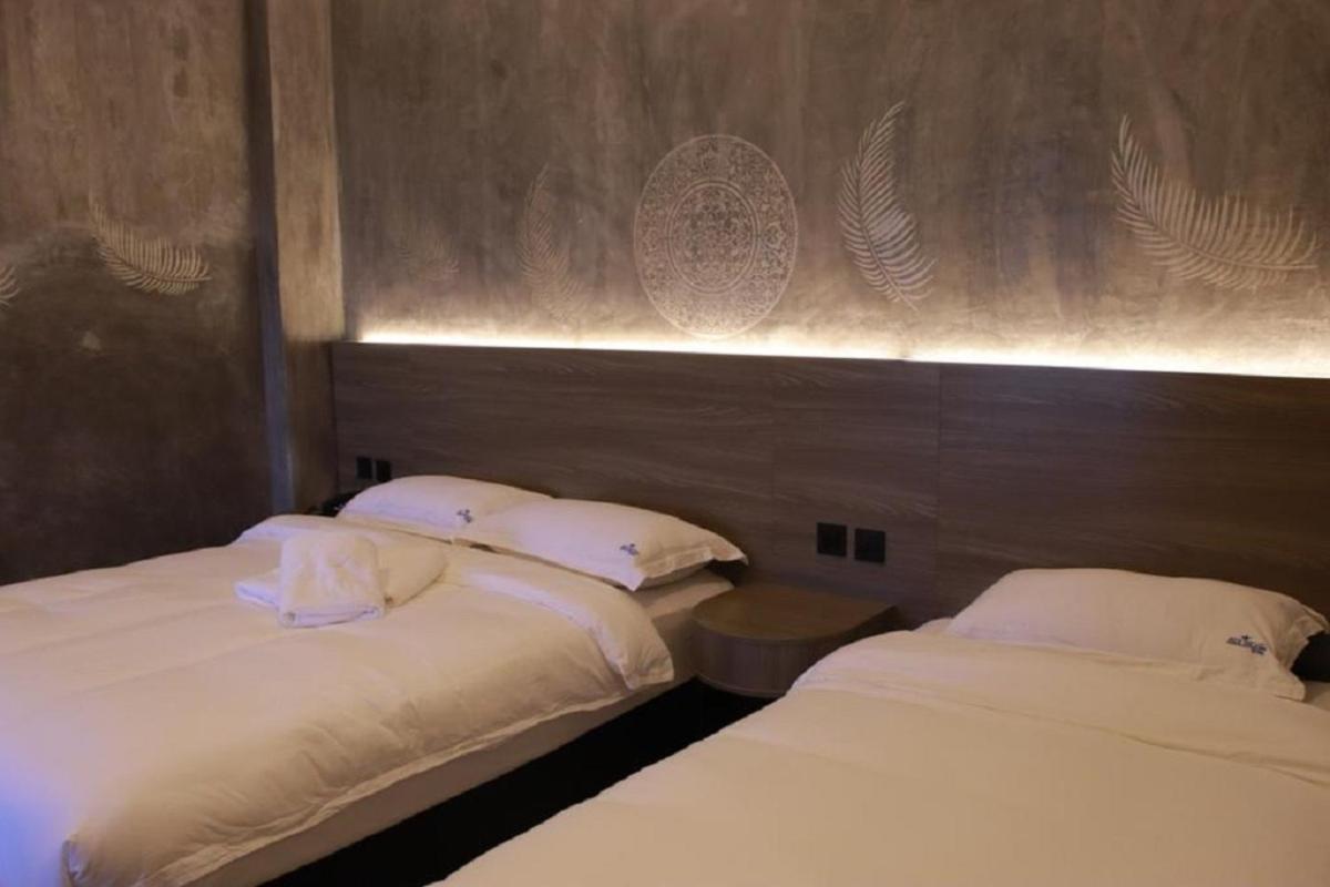 Sri Indar Hotel & Suites 巴力文打 外观 照片