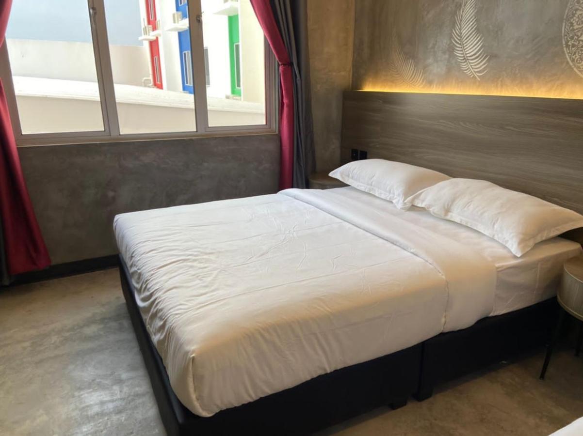 Sri Indar Hotel & Suites 巴力文打 外观 照片