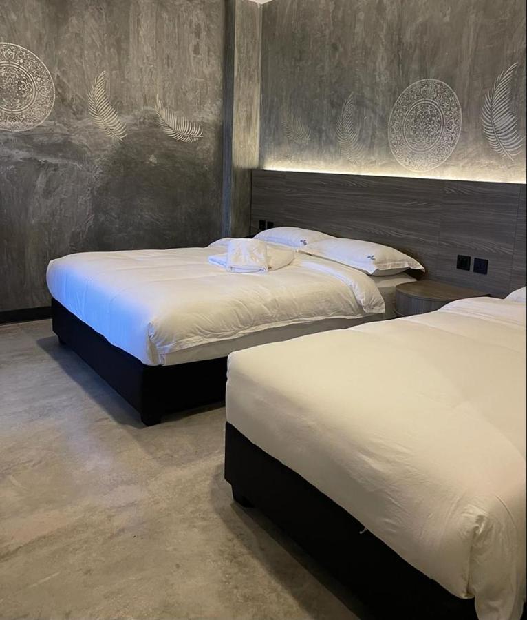 Sri Indar Hotel & Suites 巴力文打 外观 照片