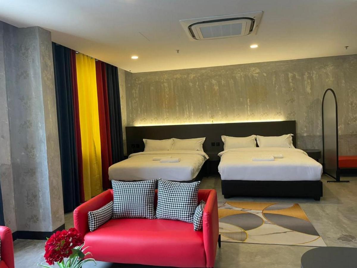 Sri Indar Hotel & Suites 巴力文打 外观 照片