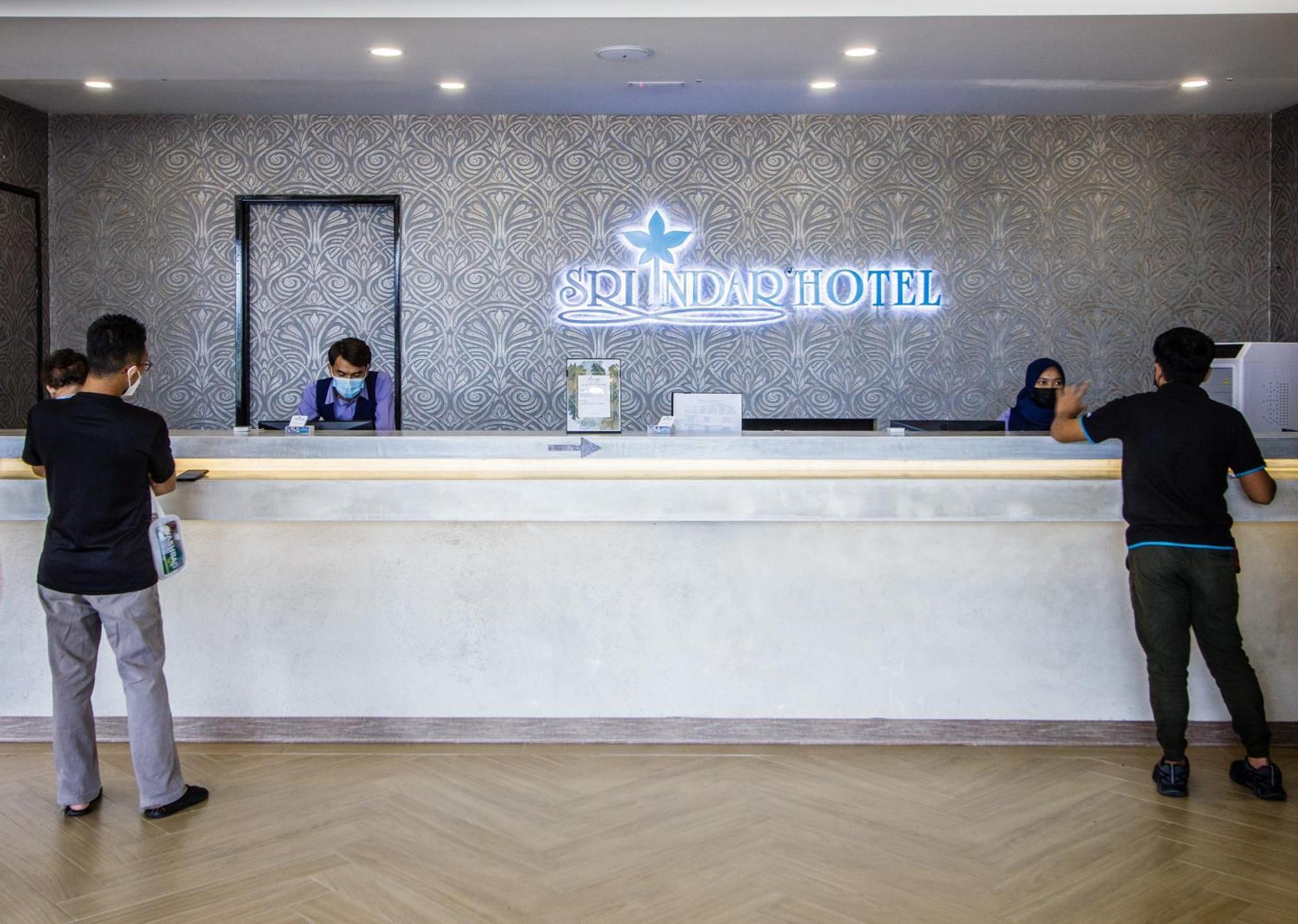 Sri Indar Hotel & Suites 巴力文打 外观 照片